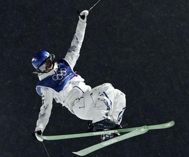 斗球直播在线观看-第5金！谷爱凌收获自由式滑雪女子U型场地技巧金牌